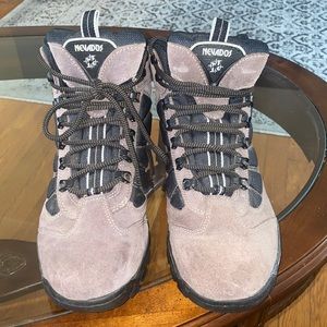 Men’s hiking boots